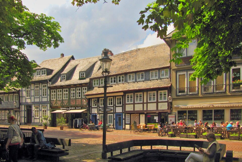 Historically architecture middle ages