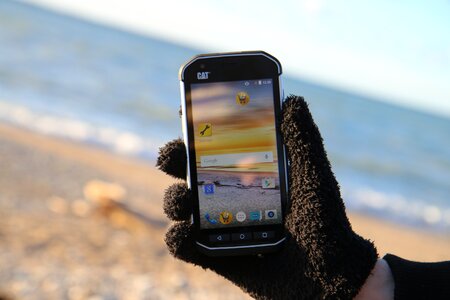 Waterproof dustproof cellphone