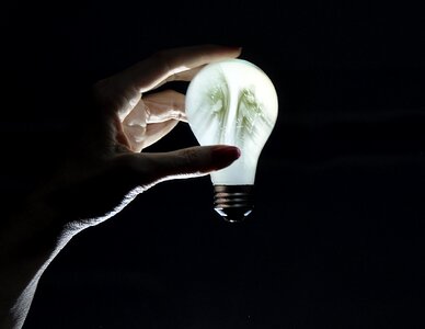 Hand electricity
