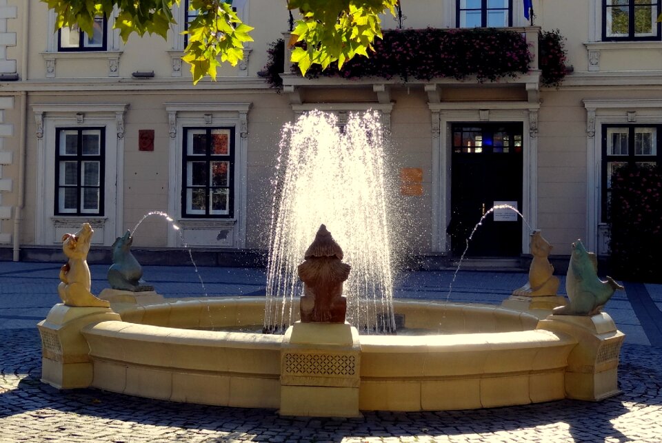 Sárvár town hall fountain