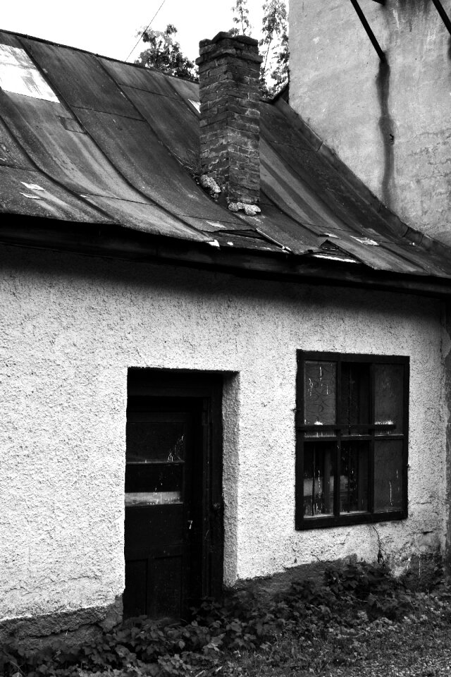 Buildings houses door