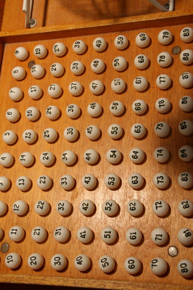 Loto bowls entertainment