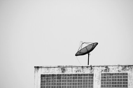 Delivery antennas send photo