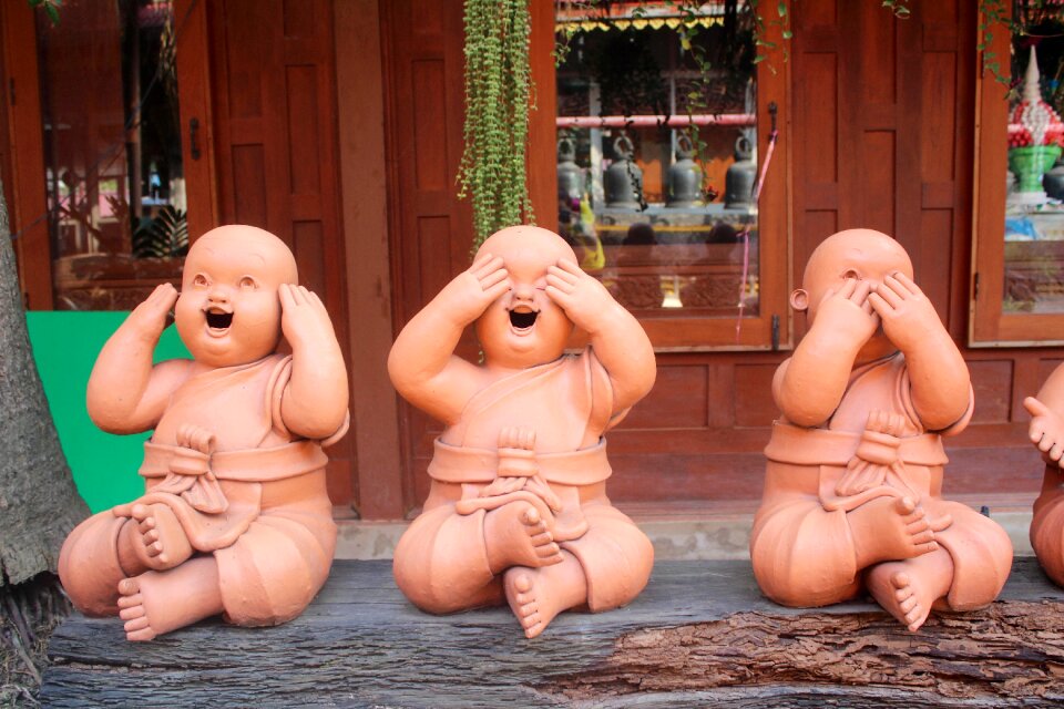 Sculpture statue buddhism