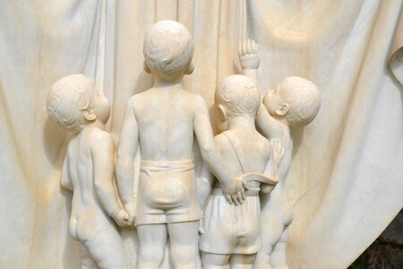 Statue cemetery mourning