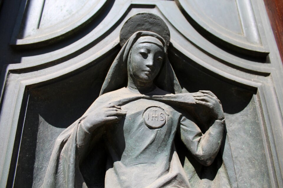 Italy monument works