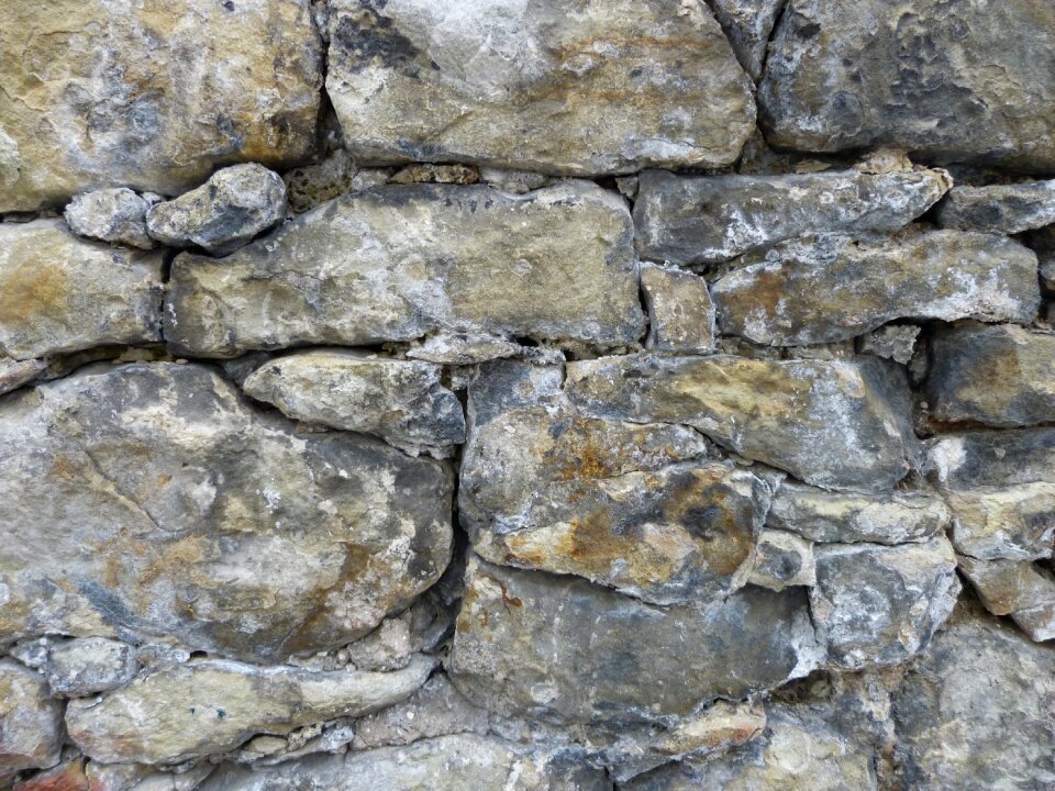 Wall structure old