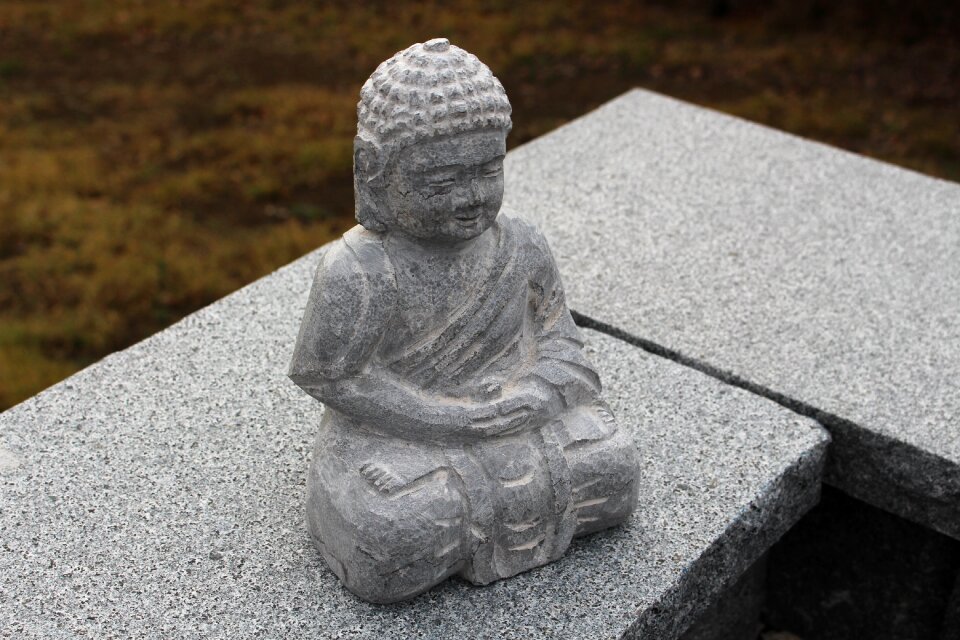 Steinbuddha stone wall top