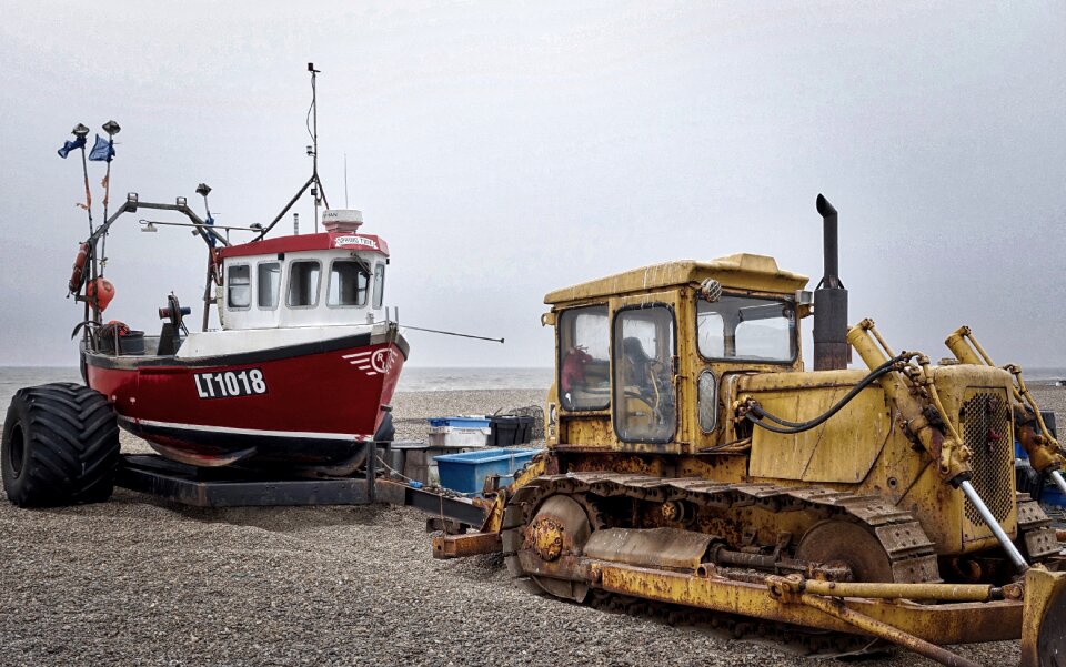 Fishing transport vehicle