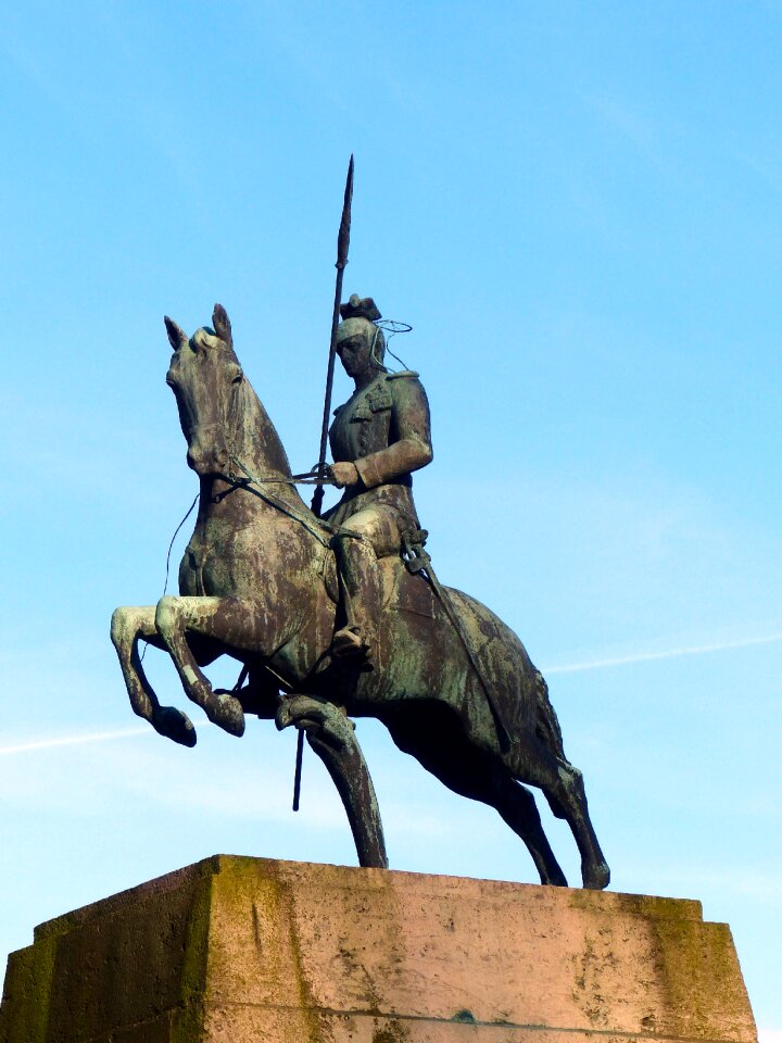 Artwork sculpture soldier