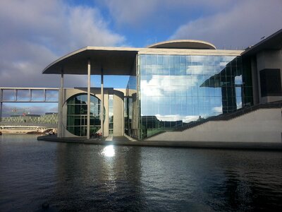 Bundestag building architecture