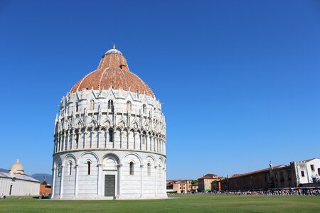 Blue sky piazza dei miracoli monument photo