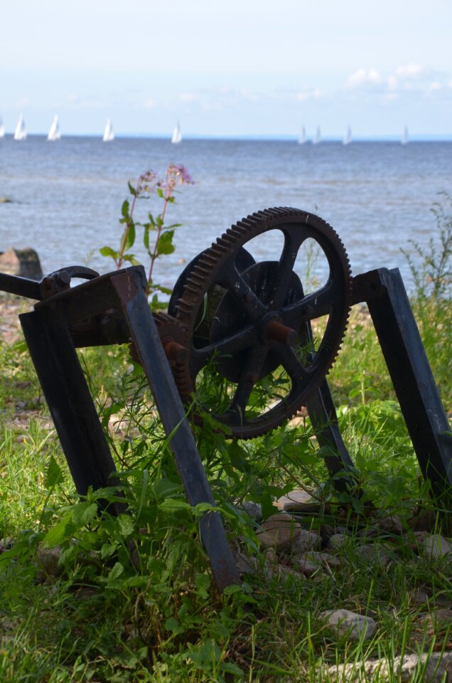 Winch sea old