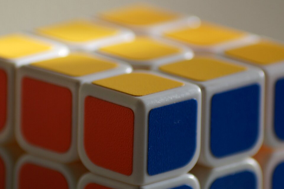 Corner rubik cube solve