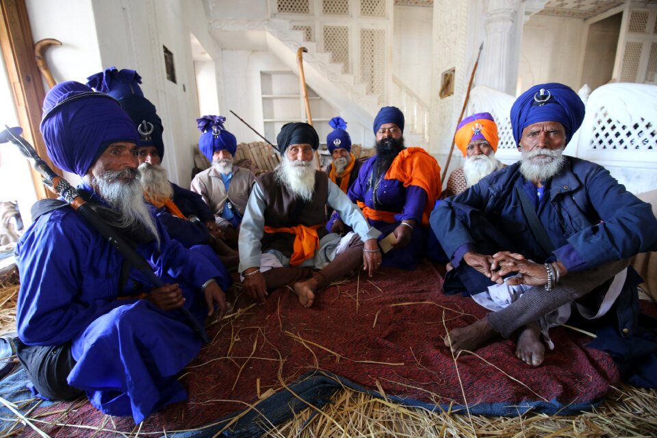 Holla mohalla man bierds