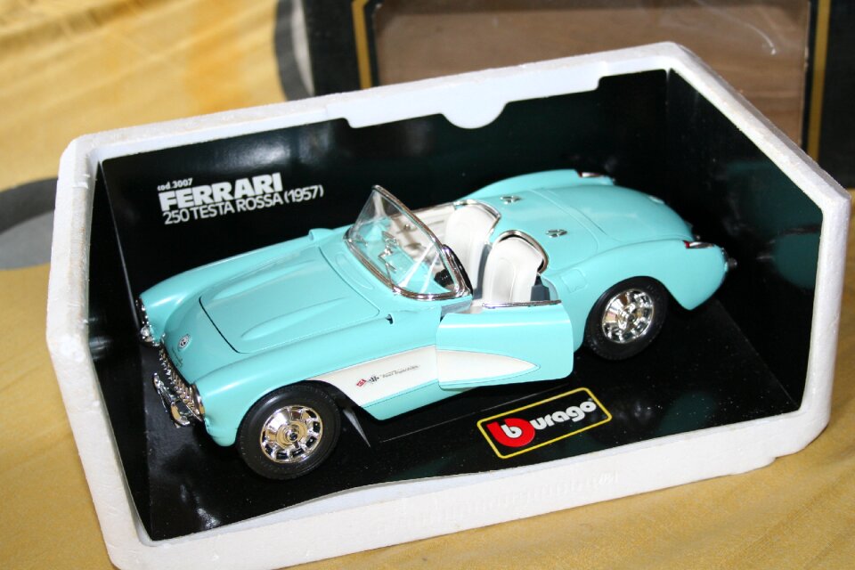 Ferrarri 250 testa rossa 1957 turquoise