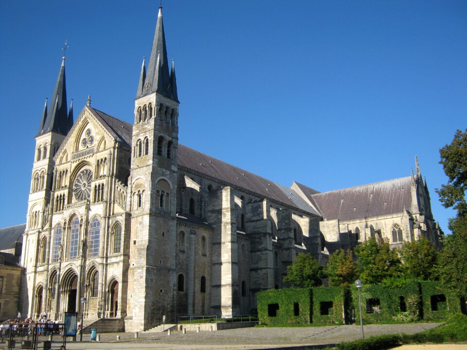 Reims architecture church
