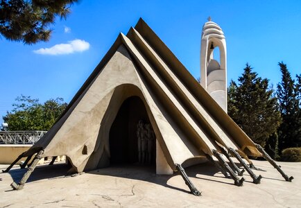 Monument tent