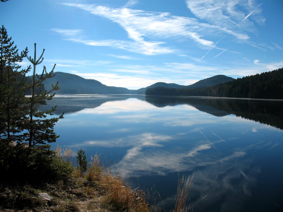 Mountains dam reflections