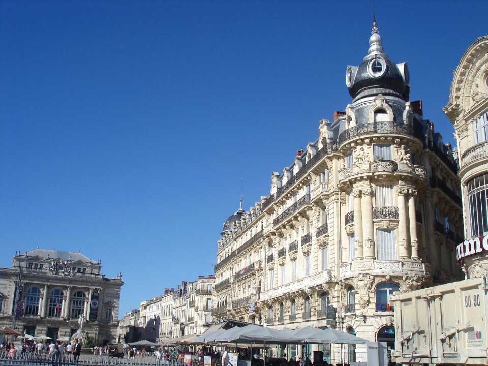 Architecture building french