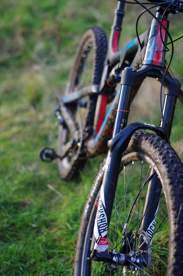Cycle cycling green bike