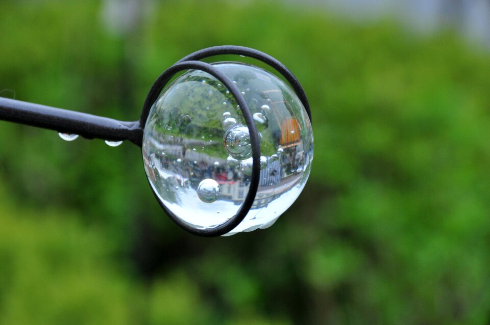 Decoration sculpture reflection