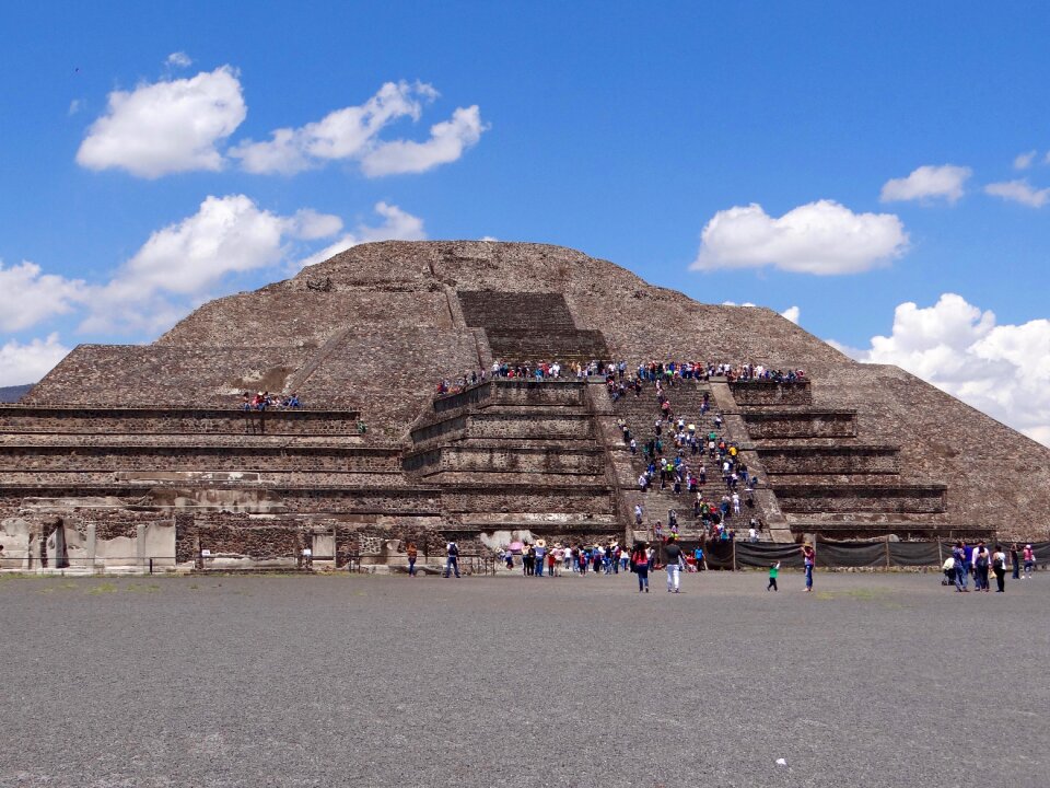 Aztec pyramid of the sun mexico