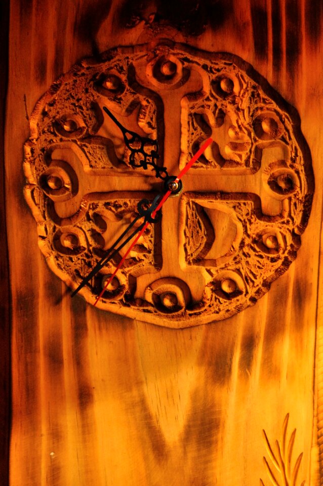 Clock wood time