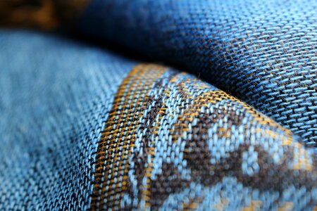 Pattern thread substances produce