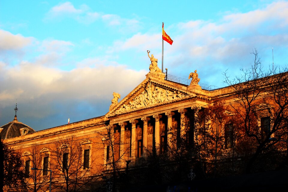 Biglioteca spanish flag europe