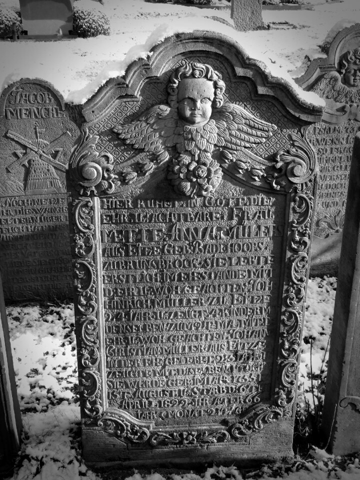 Rest last calm tomb