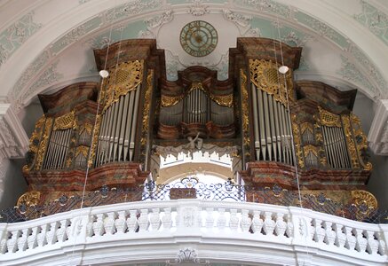 Church christian swiss francs