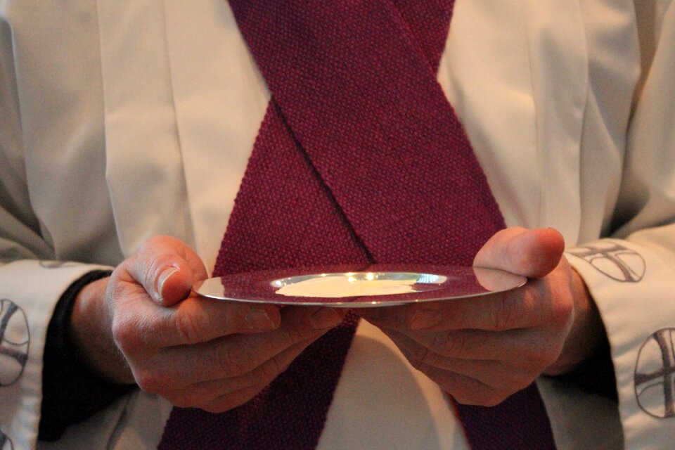 Communion wafers worship fair