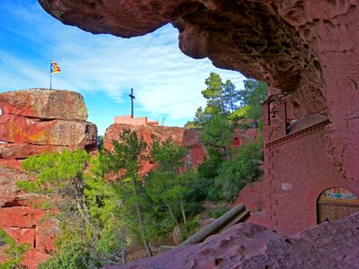 Red sandstone erosion priorat