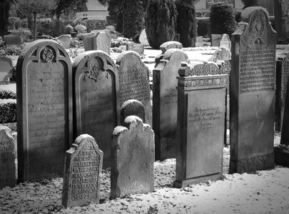 Rest last calm tomb