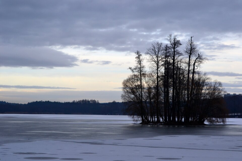 Pond frost snow photo