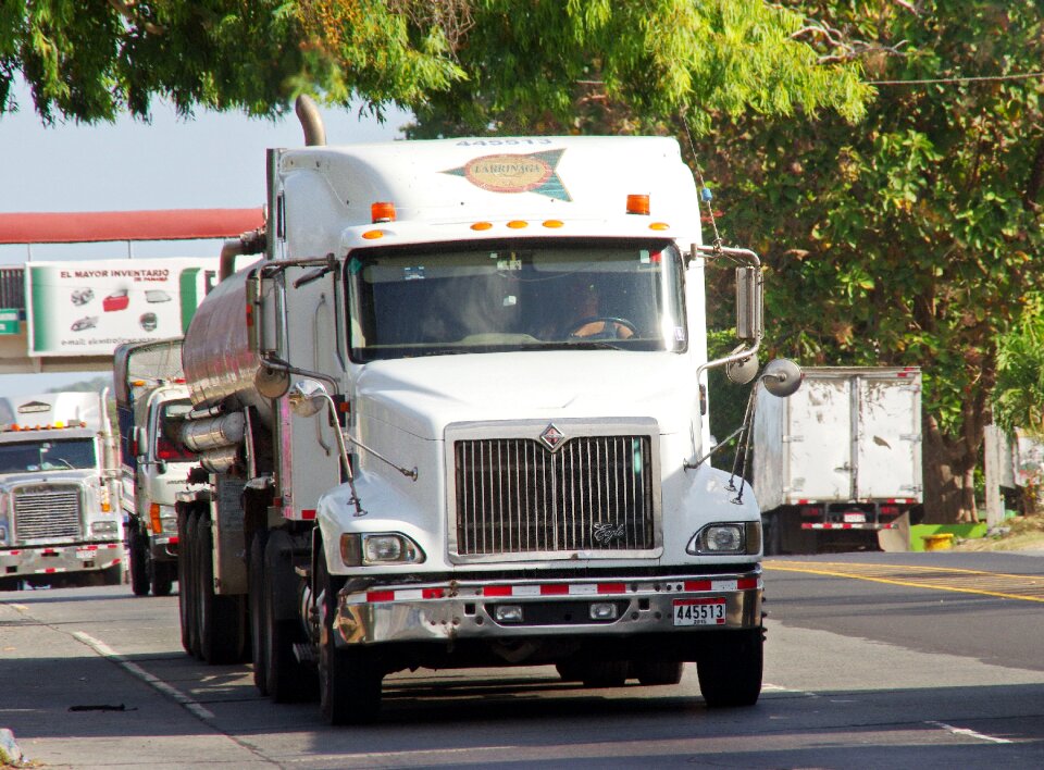 Panama truck transport