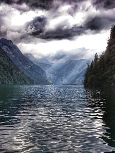 Lake mountains bergsee photo