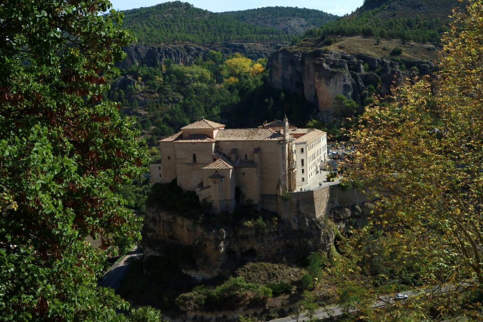 Basin monastery uclés of cultural interest