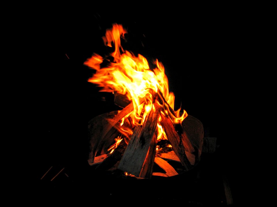 The flame glow wood