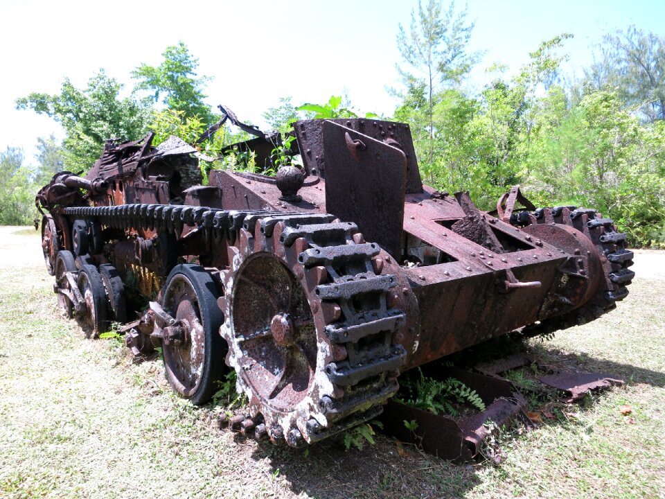 Battle of peliliu amphibious vehicle tank