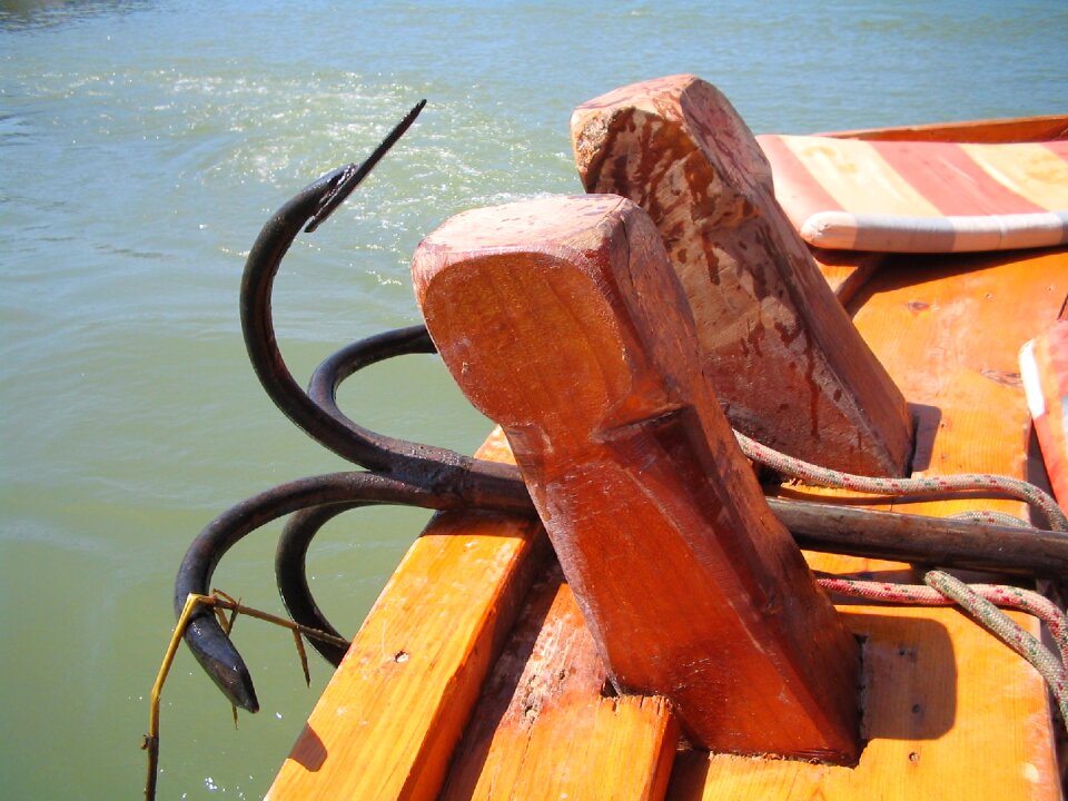 Metal shipping summer