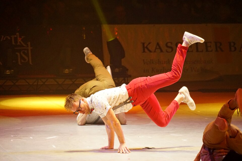 Acrobatics turnkunst acrobats