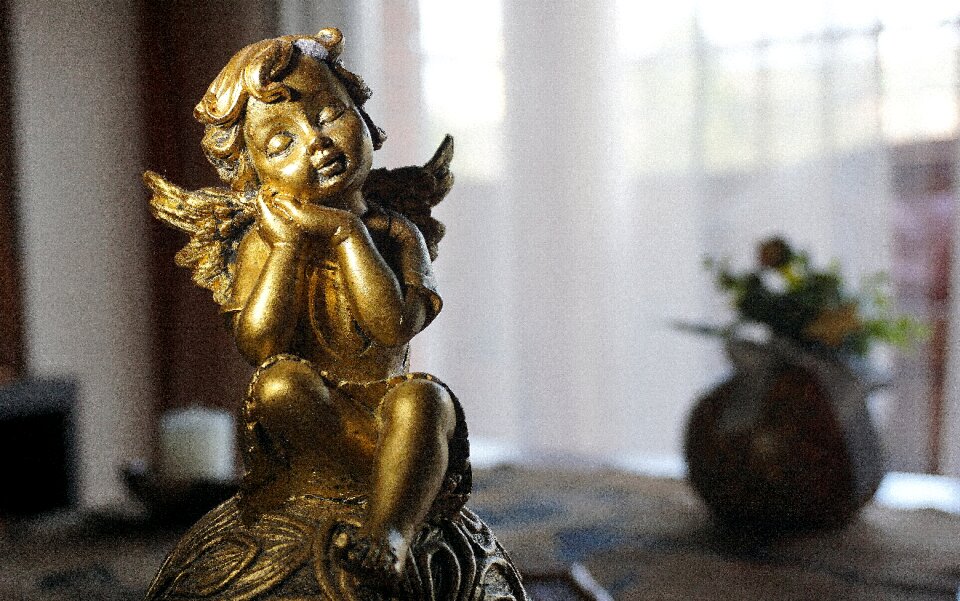 Miniatures attitude gold