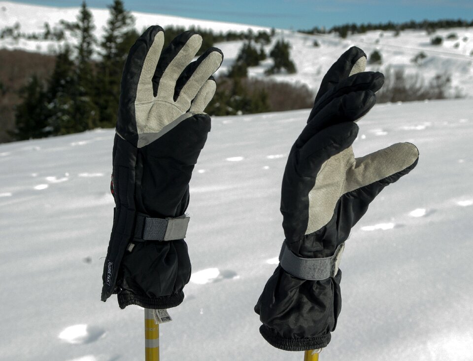 Ski snow protection