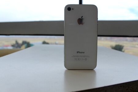 4s white mobile