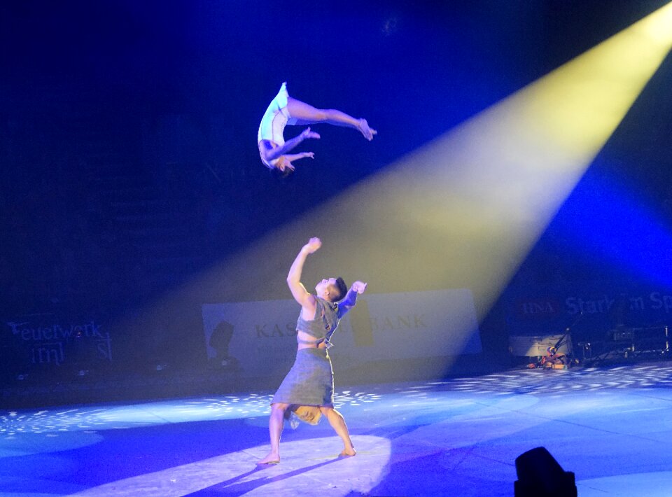 Turnkunst acrobats artists