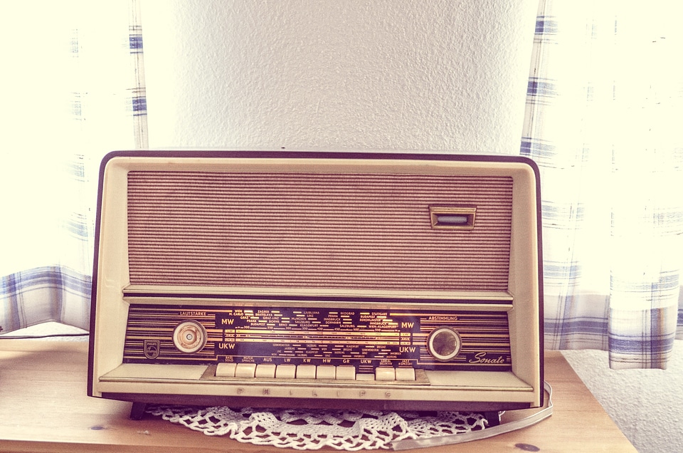 Speakers rusted retro