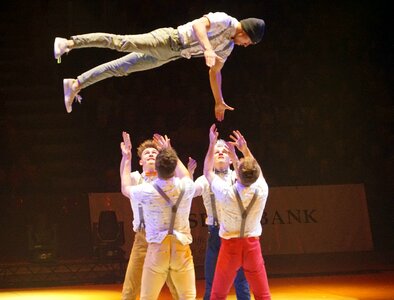 Acrobatics turnkunst acrobats photo