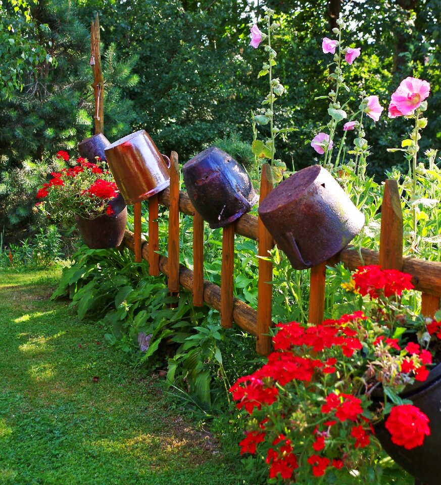 Pots ornament arrangement